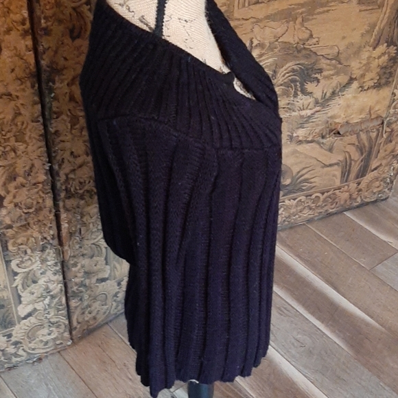 Simply Vera Wang black sweater - Picture 4 of 7